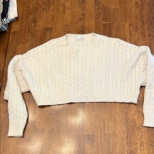 Vestique Cream Cable Knit Cropped Sweater